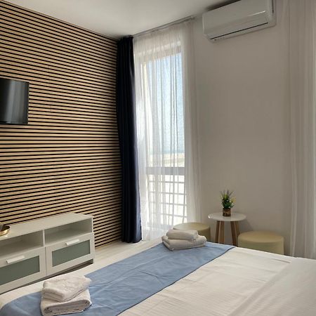 Beach Rooms Roberta Мамая Екстер'єр фото